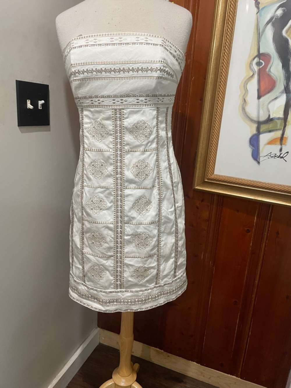 White House Black Market Ivory Strapless Embroidered Mini Dress